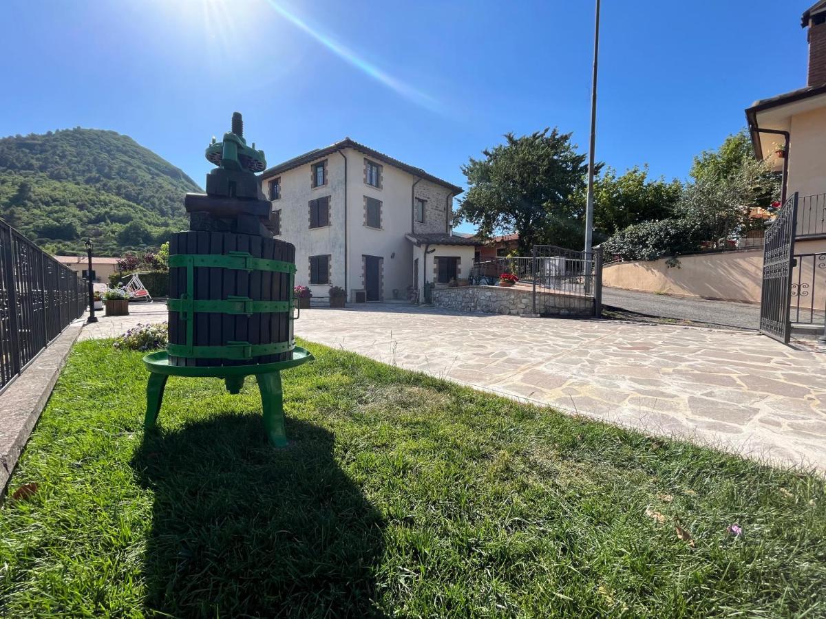 Casa Vacanze Vecchio Frantoio Residenza Moraiolo Spoleto Zewnętrze zdjęcie