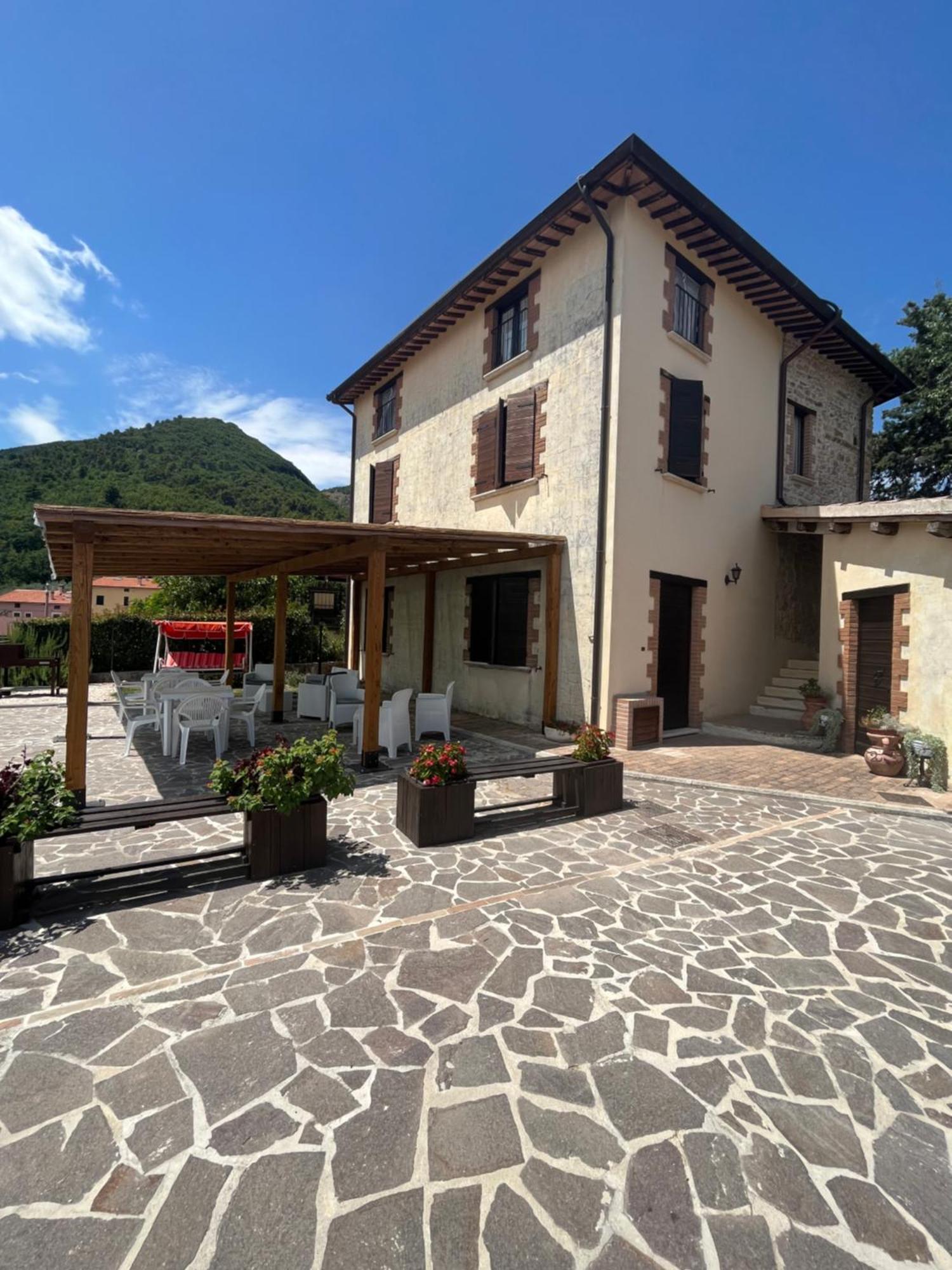 Casa Vacanze Vecchio Frantoio Residenza Moraiolo Spoleto Zewnętrze zdjęcie